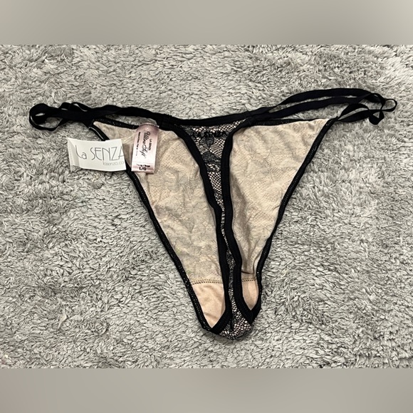 Vintage La Senza Thong - Picture 2 of 2